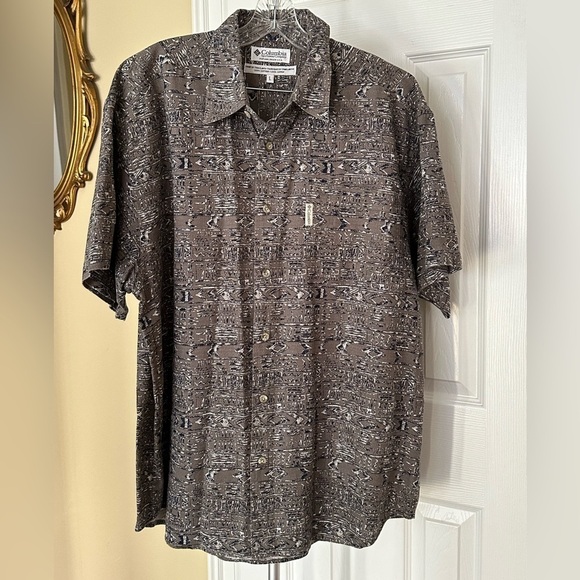 Columbia Aztec Southwestern Hawaiian Print Short Sleeve Cotton Button Down Shirt - Picture 9 of 13